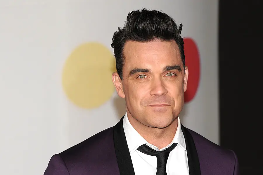 Robbie Williams in terapia intensiva, dieta vegan e pilates per riprendersi