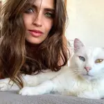 Sara Carbonero, moglie di Iker Casillas, operata per un tumore alle ovaie