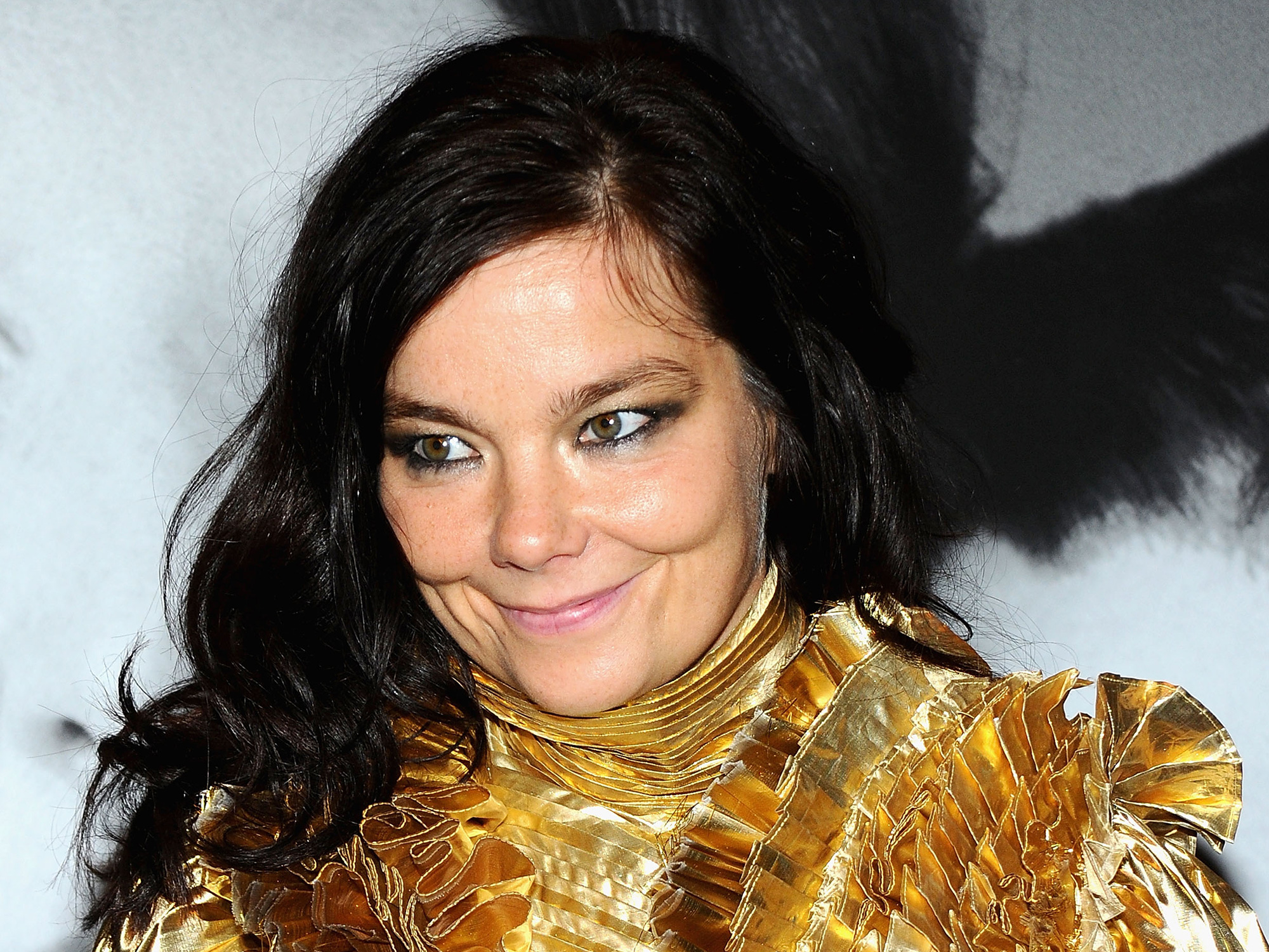 Björk molestata da regista danese: è Lars Von Trier?