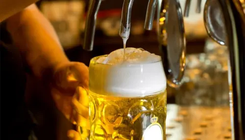 Offro lavoro: cercasi bevitori di birra, dietro stipendio