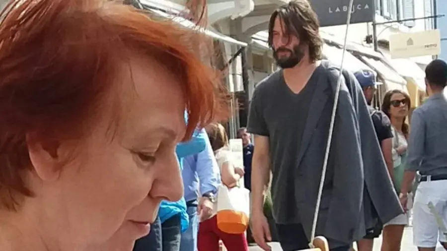 Keanu Reeves a Cesenatico: shopping e buona cucina