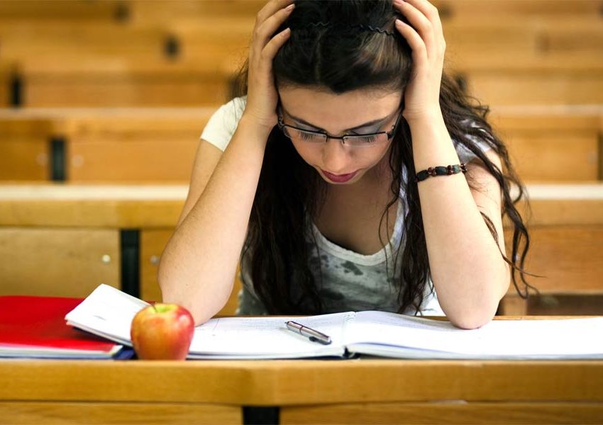 Studentessa fuori corso pretende la 'paghetta': giudici le danno ragione