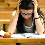 Studentessa fuori corso pretende la 'paghetta': giudici le danno ragione