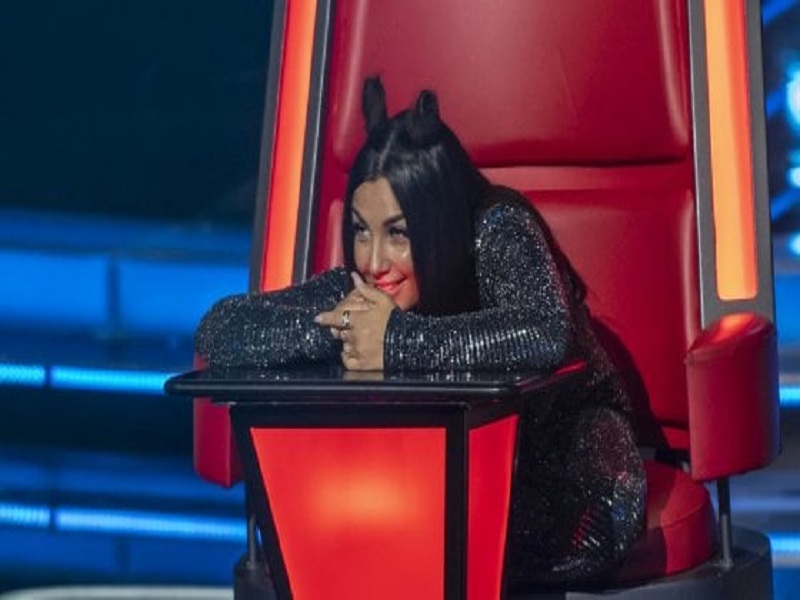 Morgan fa una proposta indecente a Elettra Lamborghini: "Se vieni in camerino...."