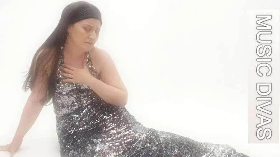 C’è attesa per la terza tripletta di Rossella Regina in Music Divas