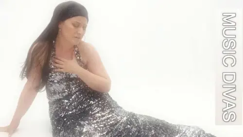 C’è attesa per la terza tripletta di Rossella Regina in Music Divas