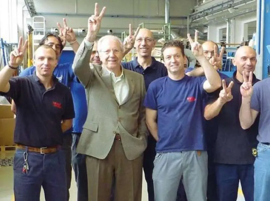 Lascia 4 milioni di euro a operai e impiegati: l'umanità di Luciano Tamini
