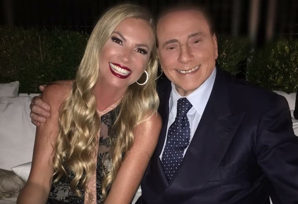 Berlusconi alla festa della Panicucci, scatto su Instagram