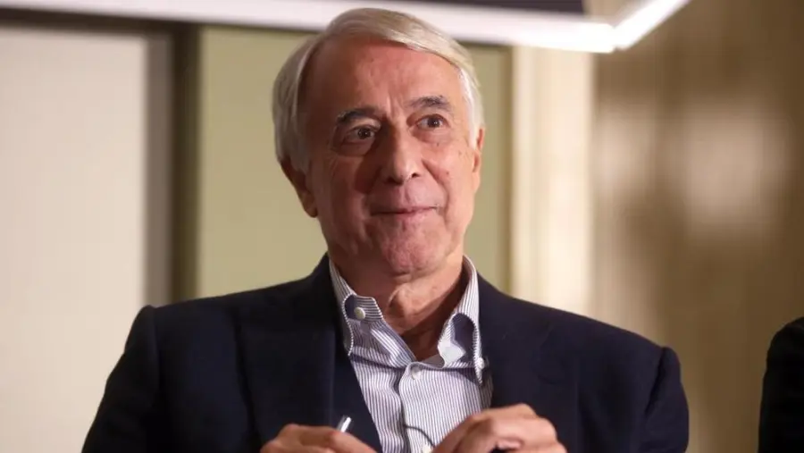 Giuliano Pisapia subordina alleanza con Renzi alle primarie