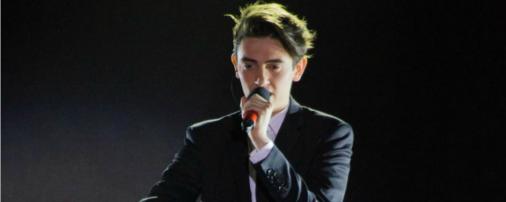 Michele Bravi vorrebbe amare un uomo o una donna