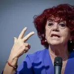 Vaccini obbligatori a scuola e sanzioni per i genitori