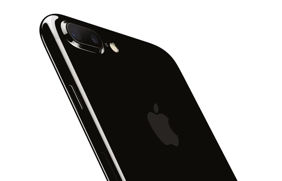 Apple iPhone 7 Plus: vendite record, Tim Cook sorpreso e contento