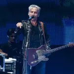 Ligabue, operazione alle corde vocali riuscita perfettamente