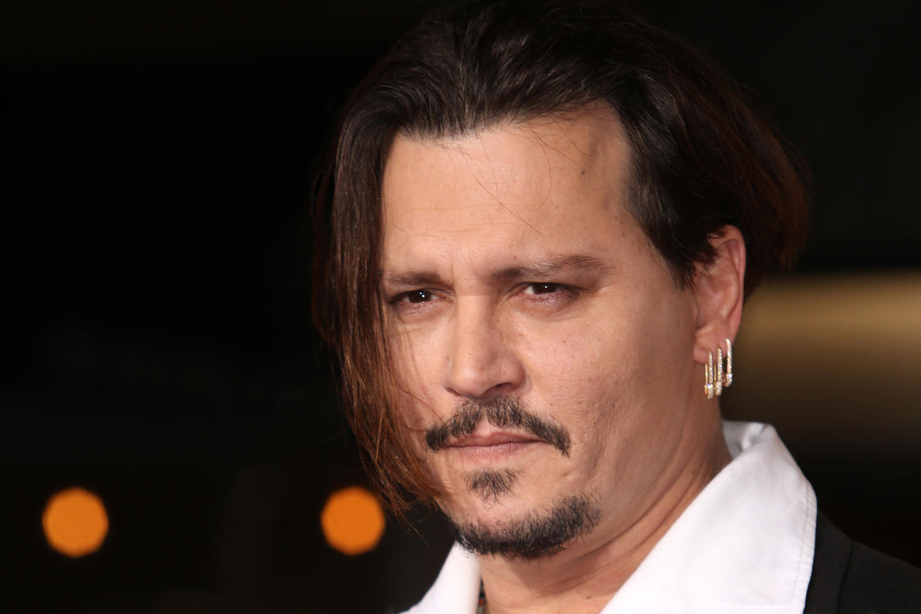 Johnny Depp avrebbe problemi economici: spese folli e investimenti sbagliati