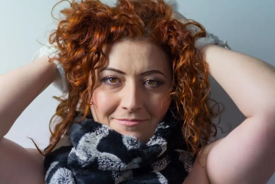 TELEVISIONE: l'artista Rossella Regina domina il Natale 2016