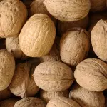 Noci aiutano a vivere meglio: alleate contro infarti e tumori