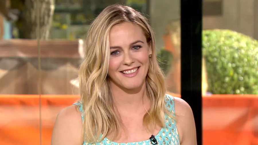 Alicia Silverstone senza veli per la Peta