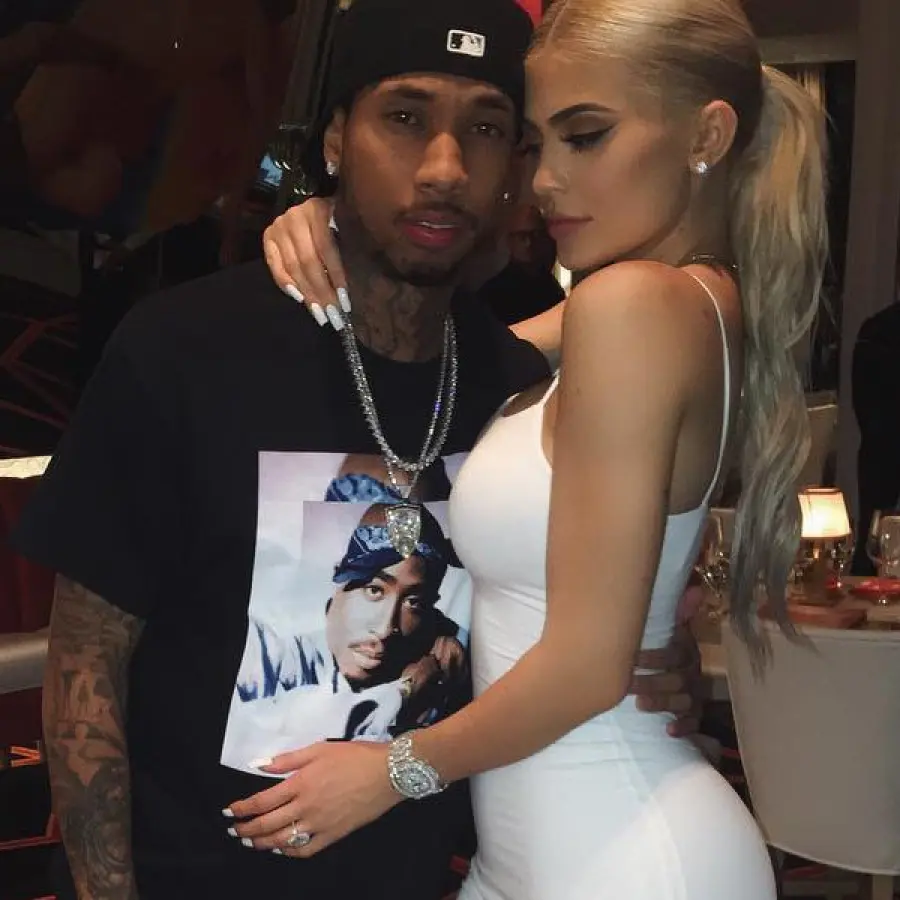 Kylie Jenner regala scatto provocante a Tyga