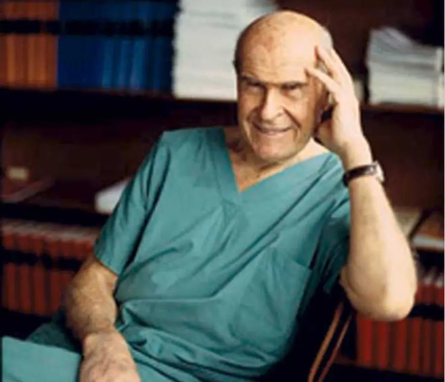 Dieta contro il cancro di Umberto Veronesi: prediligere frutta e verdura