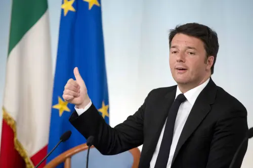 Renzi rottama Equitalia e Checco Zalone