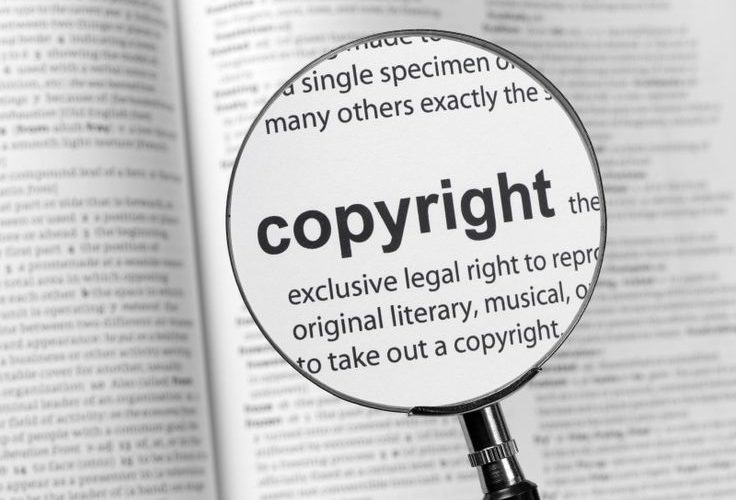 Legge sul Copyright approvata: articoli, cosa cambia e quali piattaforme sono coinvolte
