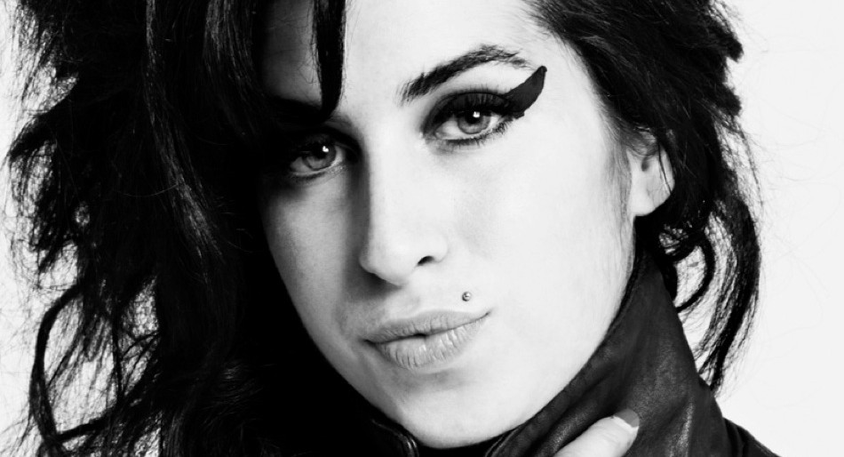 Amy Winehouse devastata da alcol e droga: 5 anni fa la morte