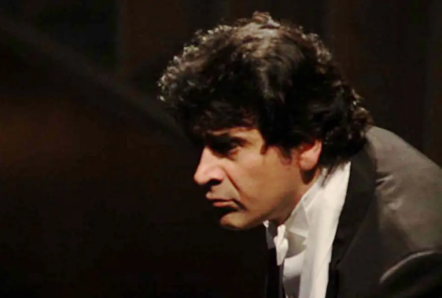 Alberto Veronesi abbandona direzione "Tosca": Enrico Vanzina incredulo