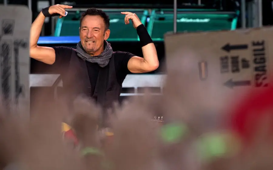 Bruce Springsteen onora Roma: musica e pace al Circo Massimo