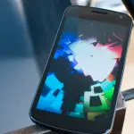 Display AMOLED batte LCD
