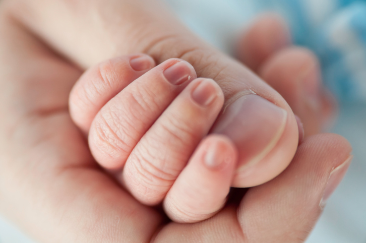 Così aiutiamo i bambini a nascere (e le loro mamme)