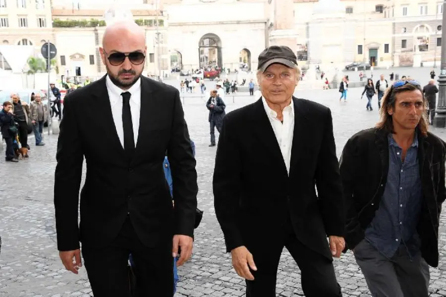 Bud Spencer, Terence Hill commosso ai funerali