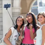 Smartphone più importante degli amici: studio choc commissionato da Kaspersky Lab