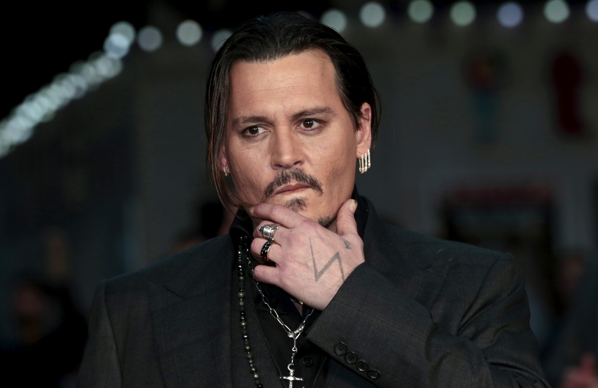 Johnny Depp violento con Amber Heard? Amici e colleghi lo difendono