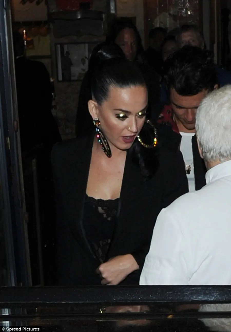 Katy Perry e Orlando Bloom innamorati: annuncio su Instagram