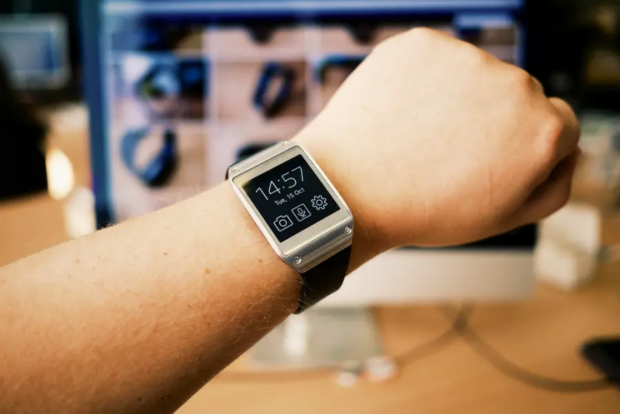 Come usare smartwatch senza display? Semplice, con la pelle