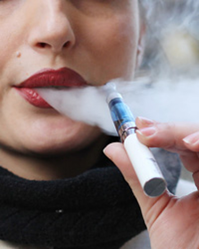 Sigaretta elettronica pericolosa per la salute: monito Andriukaitis