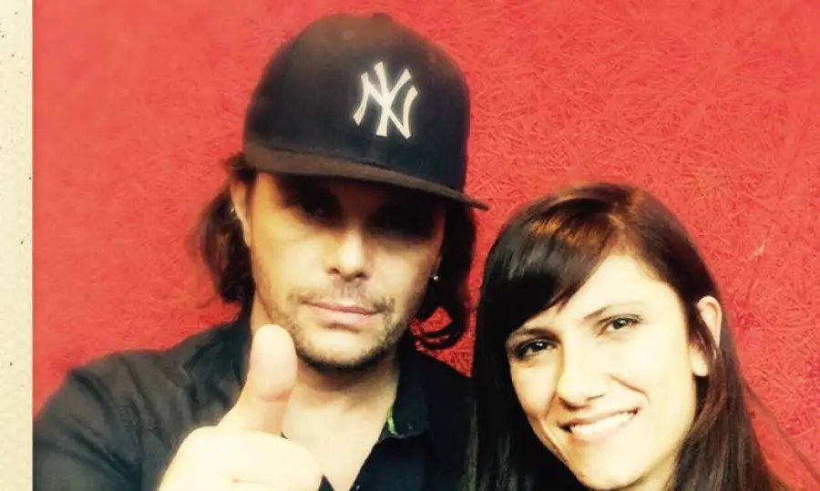 Gianluca Grignani festeggia 20 anni di carriera con "Una strada in mezzo al cielo"