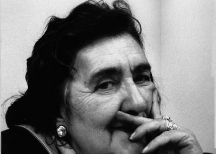 Alda Merini omaggiata da Google: un doodle per la 'poetessa dei Navigli'