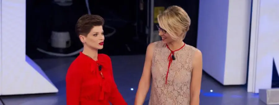 Stasera Su Canale 5 l'ultima puntata della stagione di C'è posta per te con Alessandra Amoroso!