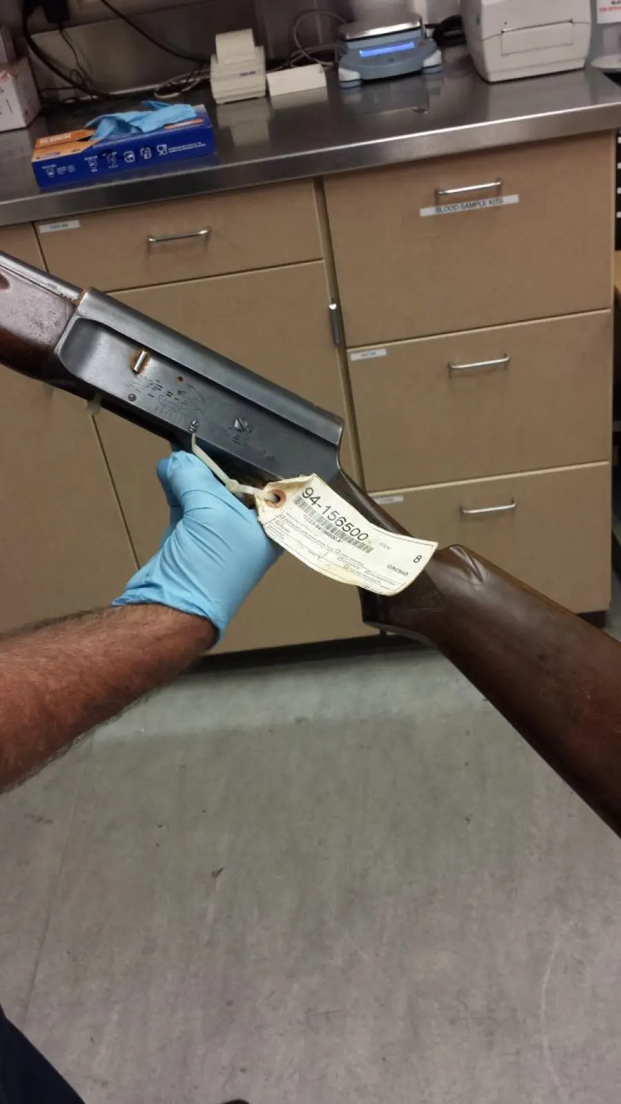 Quel fucile usato da Kurt Cobain per suicidarsi: foto online