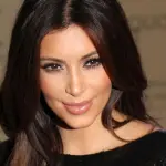 Kim Kardashian Nuda su Instagram: Scatto 'Bollente' Incassa oltre 400.000 Like