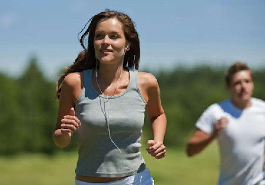 Correre molto per Smaltire Junk Food: 2,88 Km per 'Bruciare' Birra