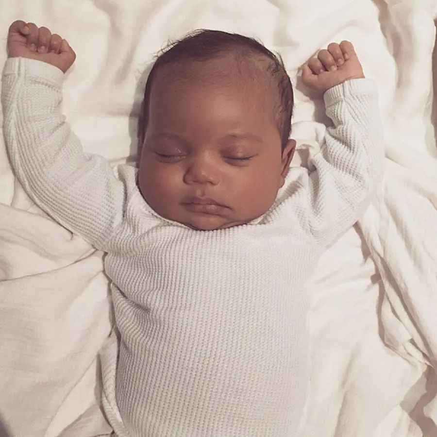 Kim Kardashian Pubblica Foto Saint West: Secondogenito