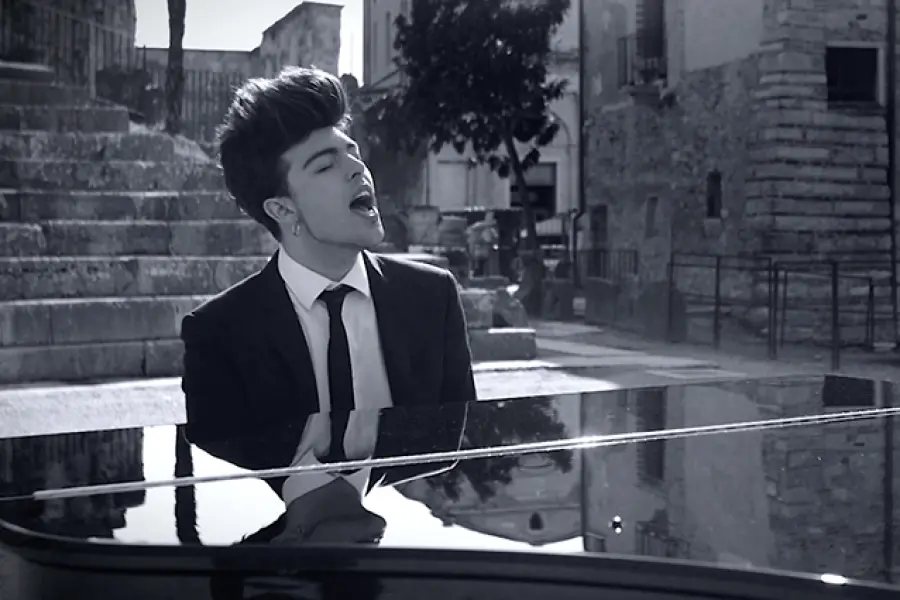 The Kolors, "Me Minus You" On Air: Ballata Commovente per Amico Morto