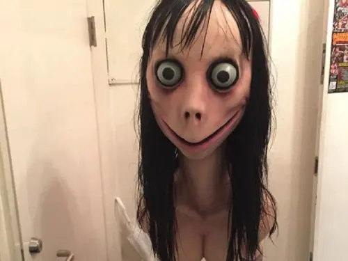 Cos'è la momo challenge: bufala o sfida pericolosa?