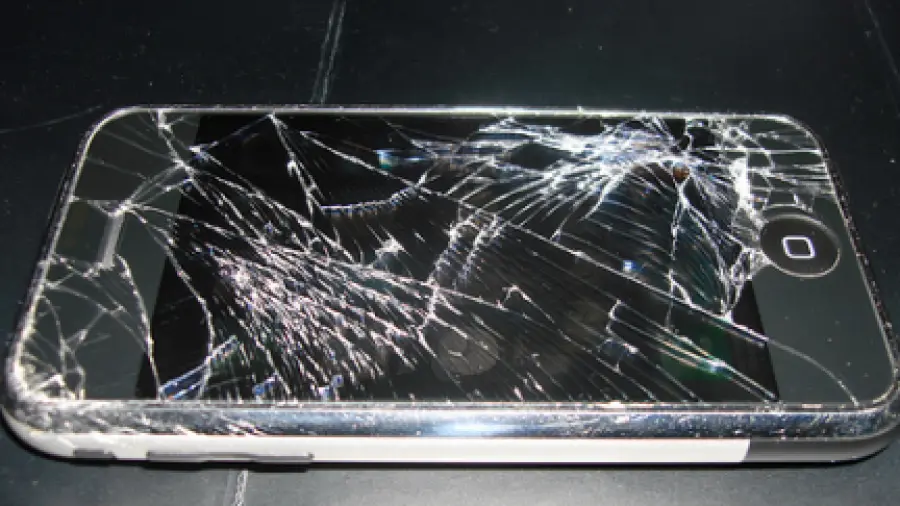 IPhone con Display Rotto? Apple lo Sostituisce o Rimborsa 250 dollari