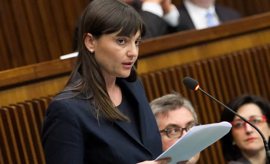 Deborah Serracchiani sotto Scorta per Minacce