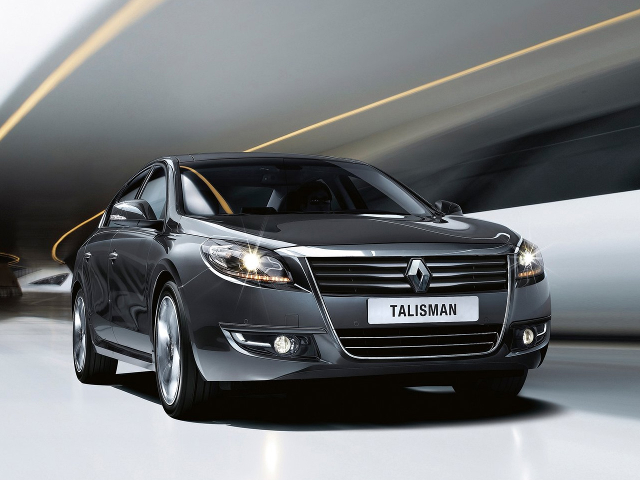 Renault Talisman: 4 Ruote Sterzanti per Tenuta di Strada Massima