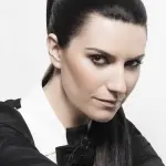 Laura Pausini cerca fan che ispirò brano: 