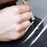 Cocaina favorisce cannibalismo tra cellule cerebrali: non solo danni al cuore